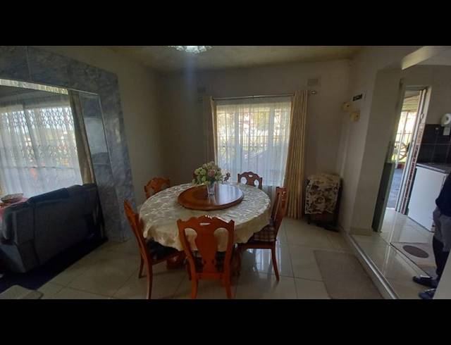 4 BEDROOM HOUSE FOR SALE IN SHALLCROSS